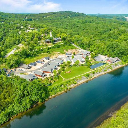 New Ozark Oasis Luxe Cabin Retreat With Hot Tub Hollister ภายนอก รูปภาพ