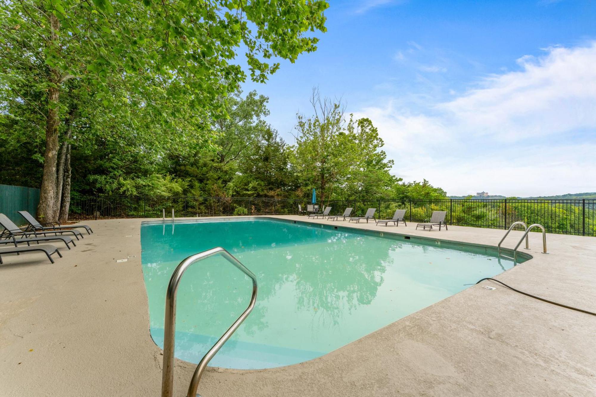 New Ozark Oasis Luxe Cabin Retreat With Hot Tub Hollister ภายนอก รูปภาพ