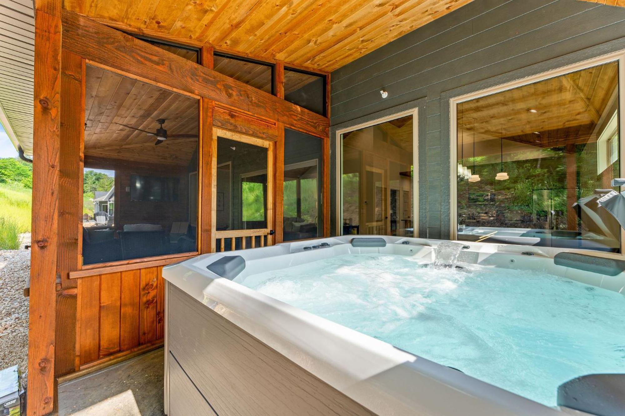 New Ozark Oasis Luxe Cabin Retreat With Hot Tub Hollister ภายนอก รูปภาพ